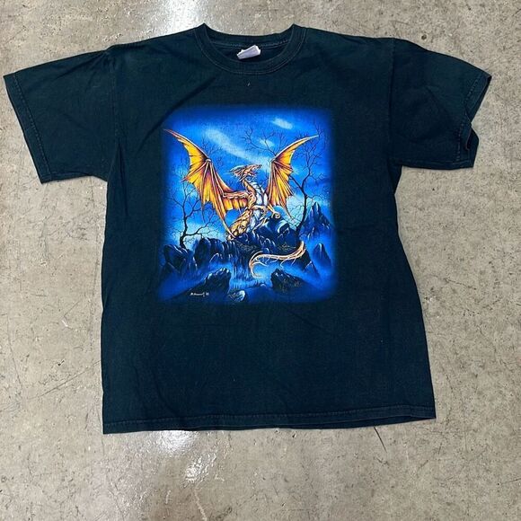 Early 2000’s Graphic Dragon T Shirt Great Condition - Picture 1 of 3